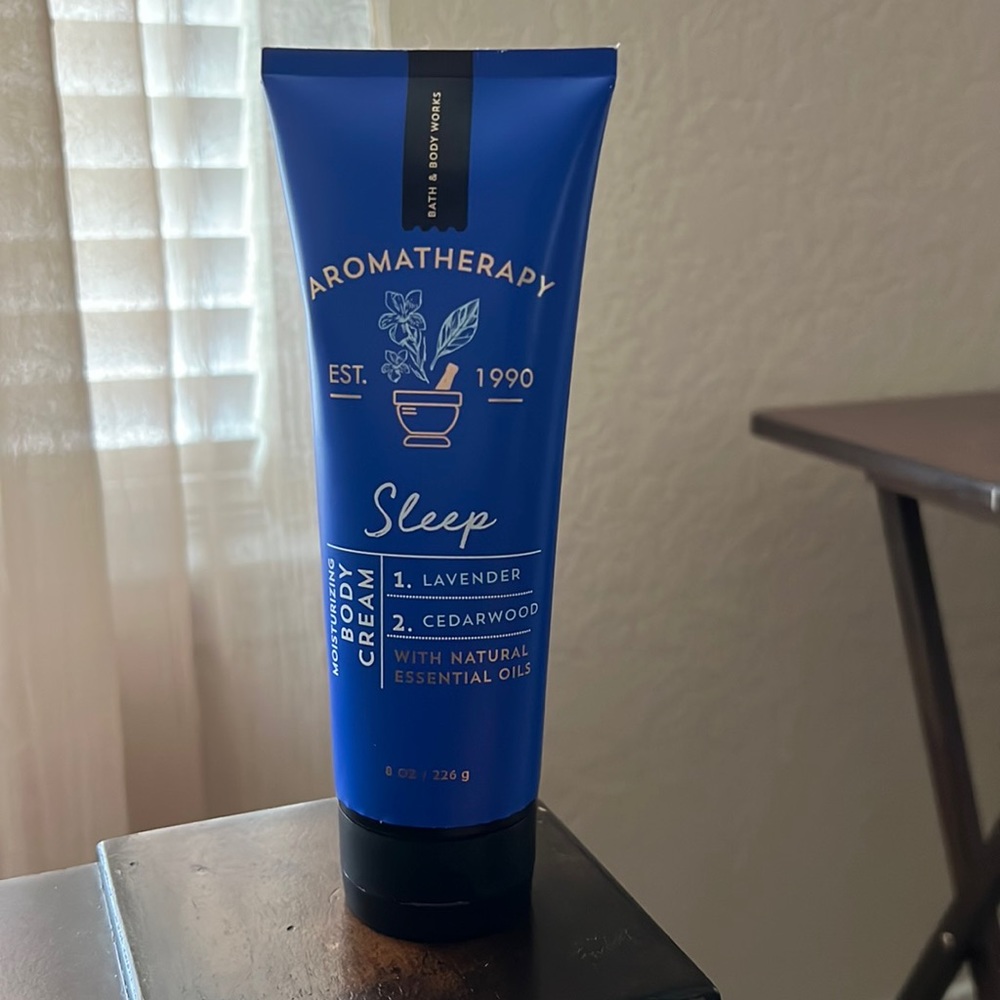 COPY - New Aromatherapy Bath & Body Works Sleep - Lavender & Cedarwood Cream